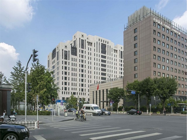 压接端子连接器